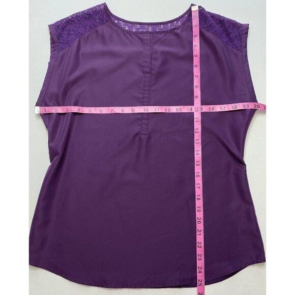Womens Van Heusen Purple Grape‎ Dolman Sleeve Lace Back Mixed Media Top sz Small - Picture 4 of 7